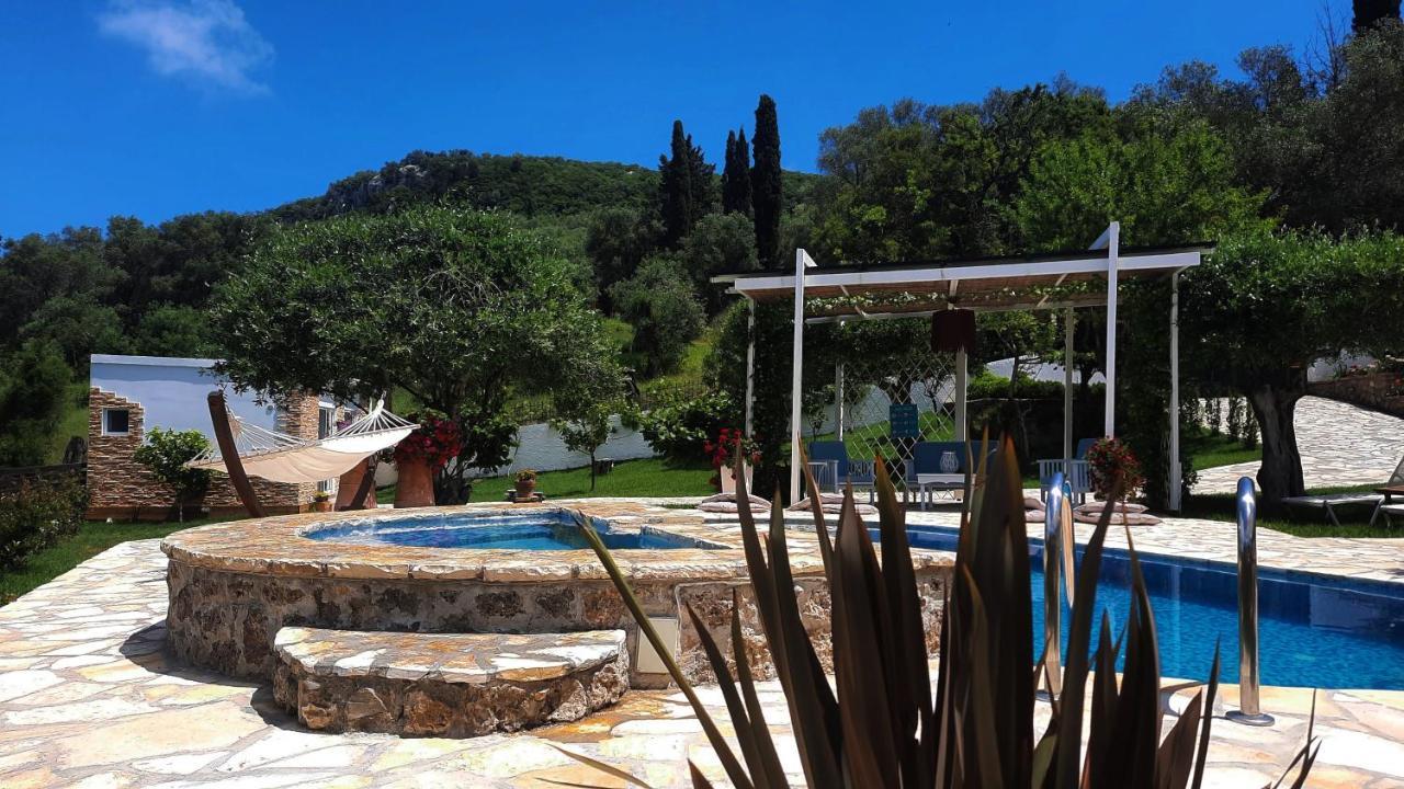 Villa Claire Corfu Achílleion エクステリア 写真