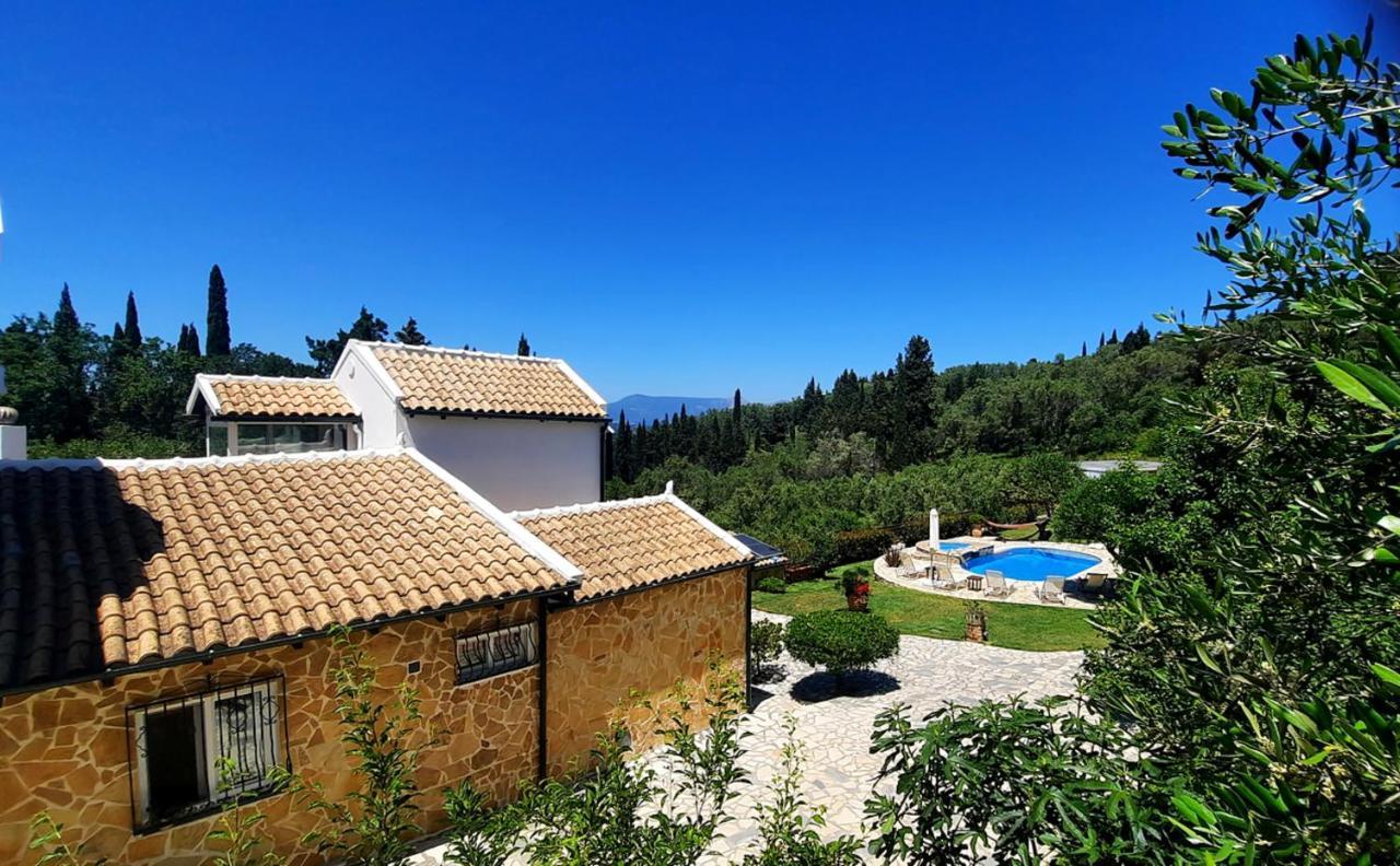 Villa Claire Corfu Achílleion エクステリア 写真