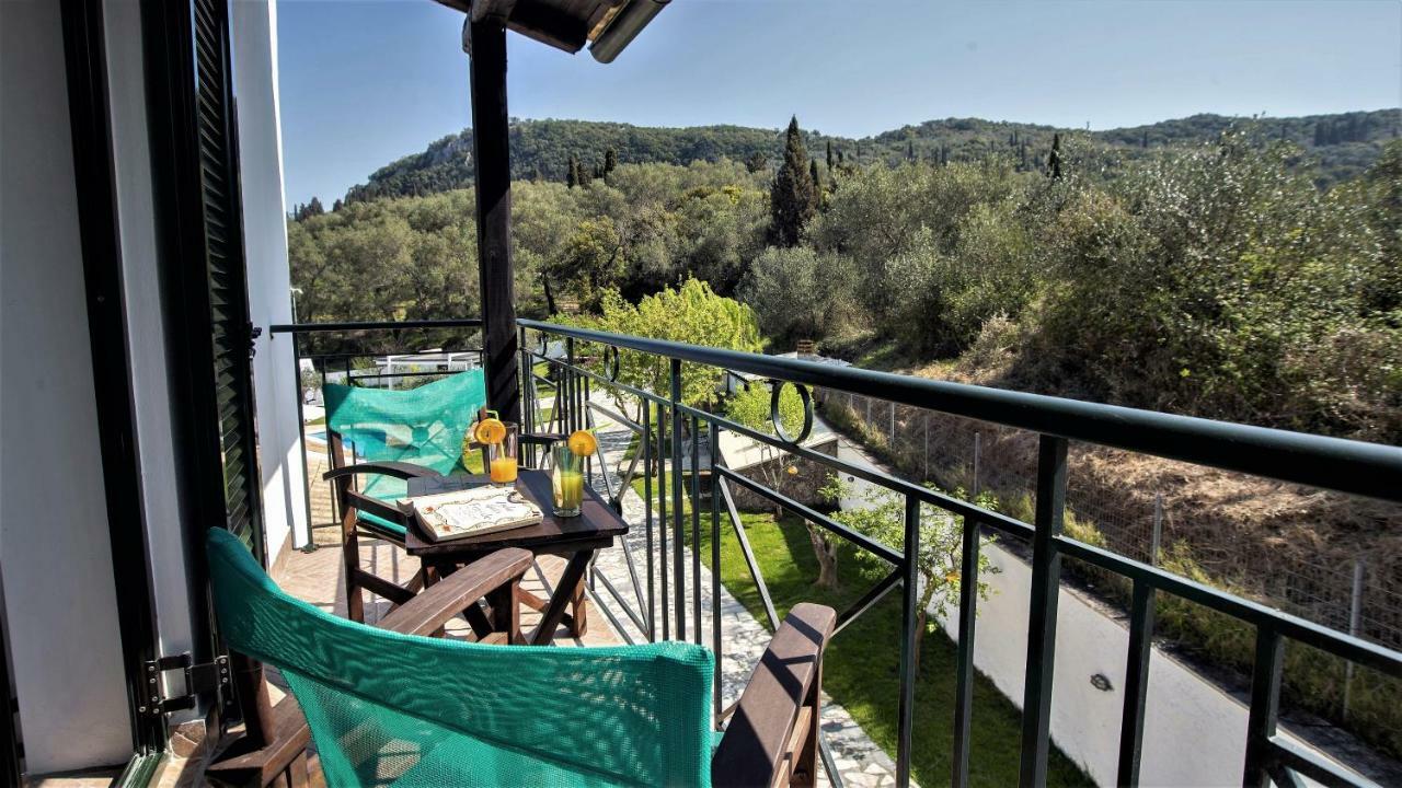 Villa Claire Corfu Achílleion エクステリア 写真